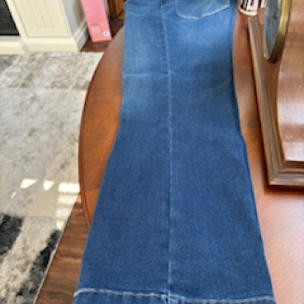 Nicole Miller crop boot size 6